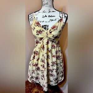 I ❤️ Joah floral strap spaghetti dress. 505